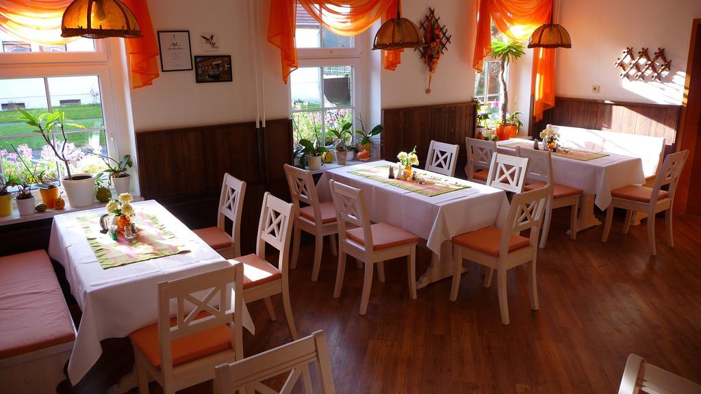 Werners Landgasthaus Lieskau Eksteriør bilde